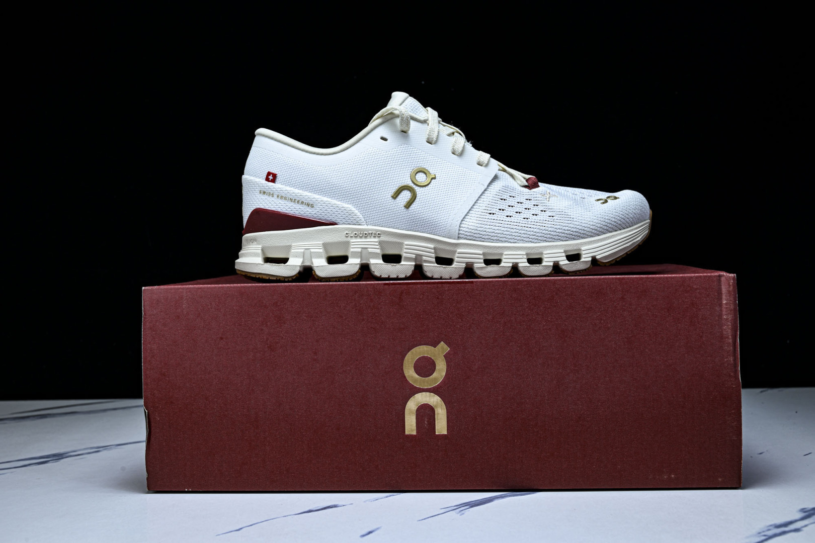 On昂跑 尺码:36-45纯原版出品-纯原On昂跑 Cloud X 4 男女款新一代综合训练鞋3WF Y
