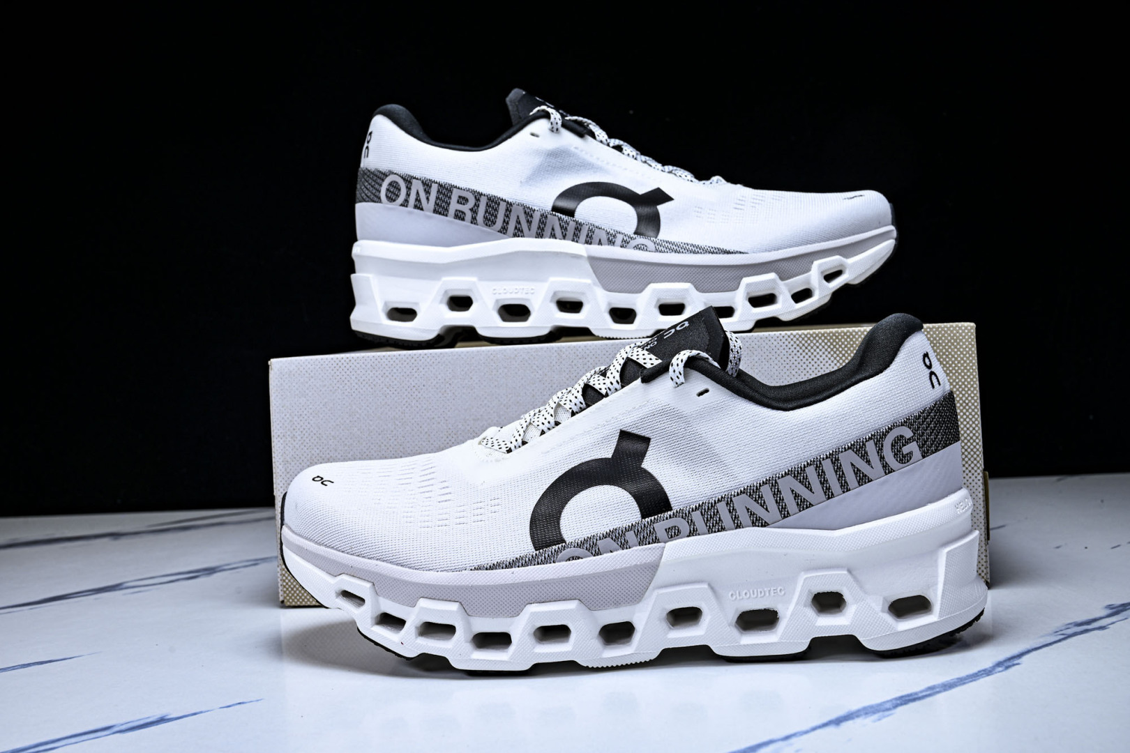 On昂跑 尺码:36-45纯原版出品-纯原ON昂跑 Cloudmonster 2 怪兽二代轻量缓震透气男