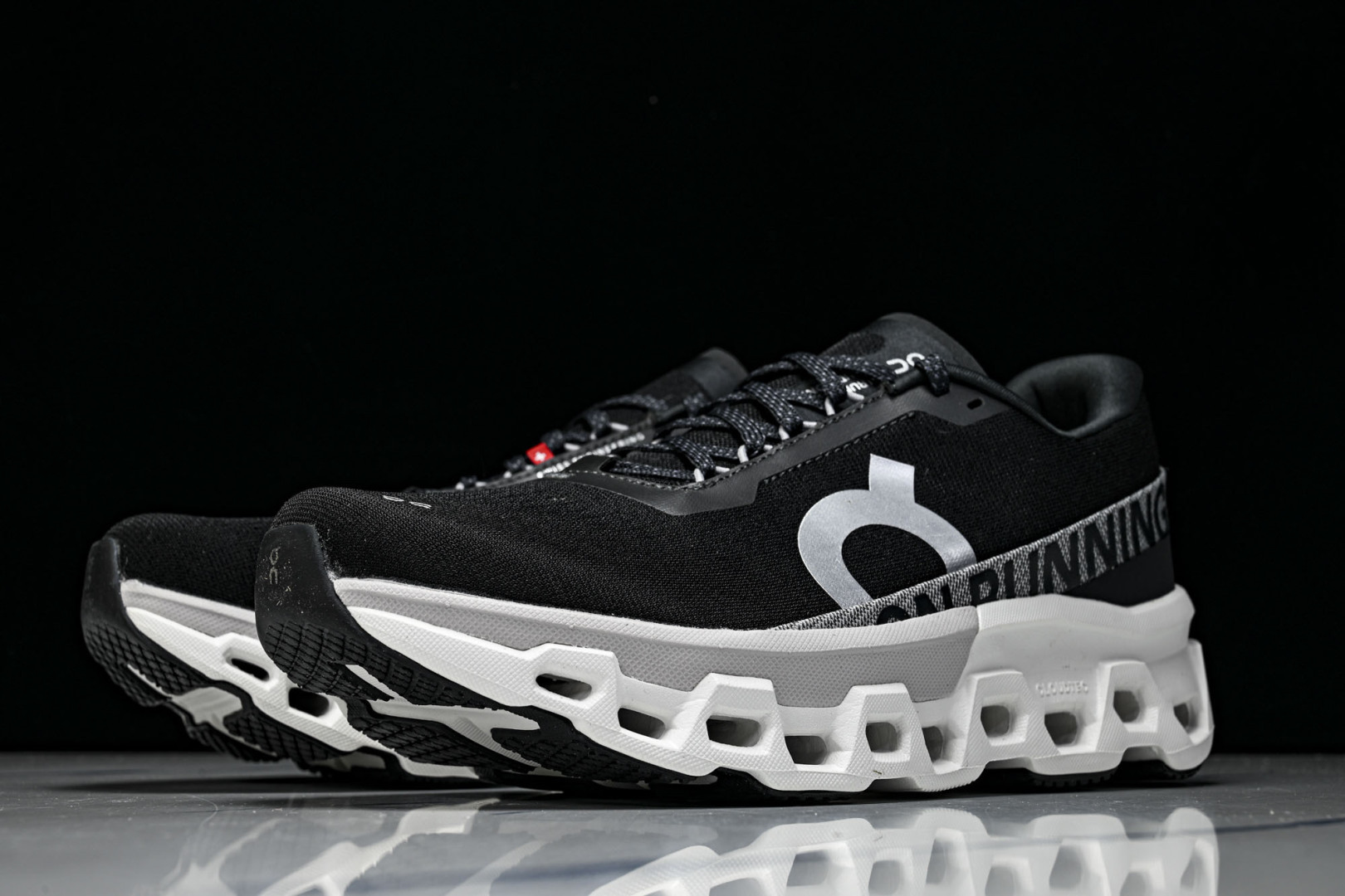 On昂跑 尺码:36-45纯原版出品-纯原ON昂跑 Cloudmonster 2 怪兽二代轻量缓震透气男