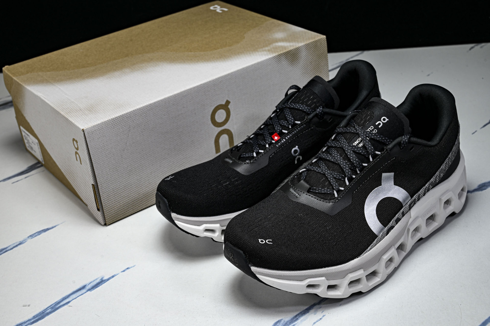 On昂跑 尺码:36-45纯原版出品-纯原ON昂跑 Cloudmonster 2 怪兽二代轻量缓震透气男