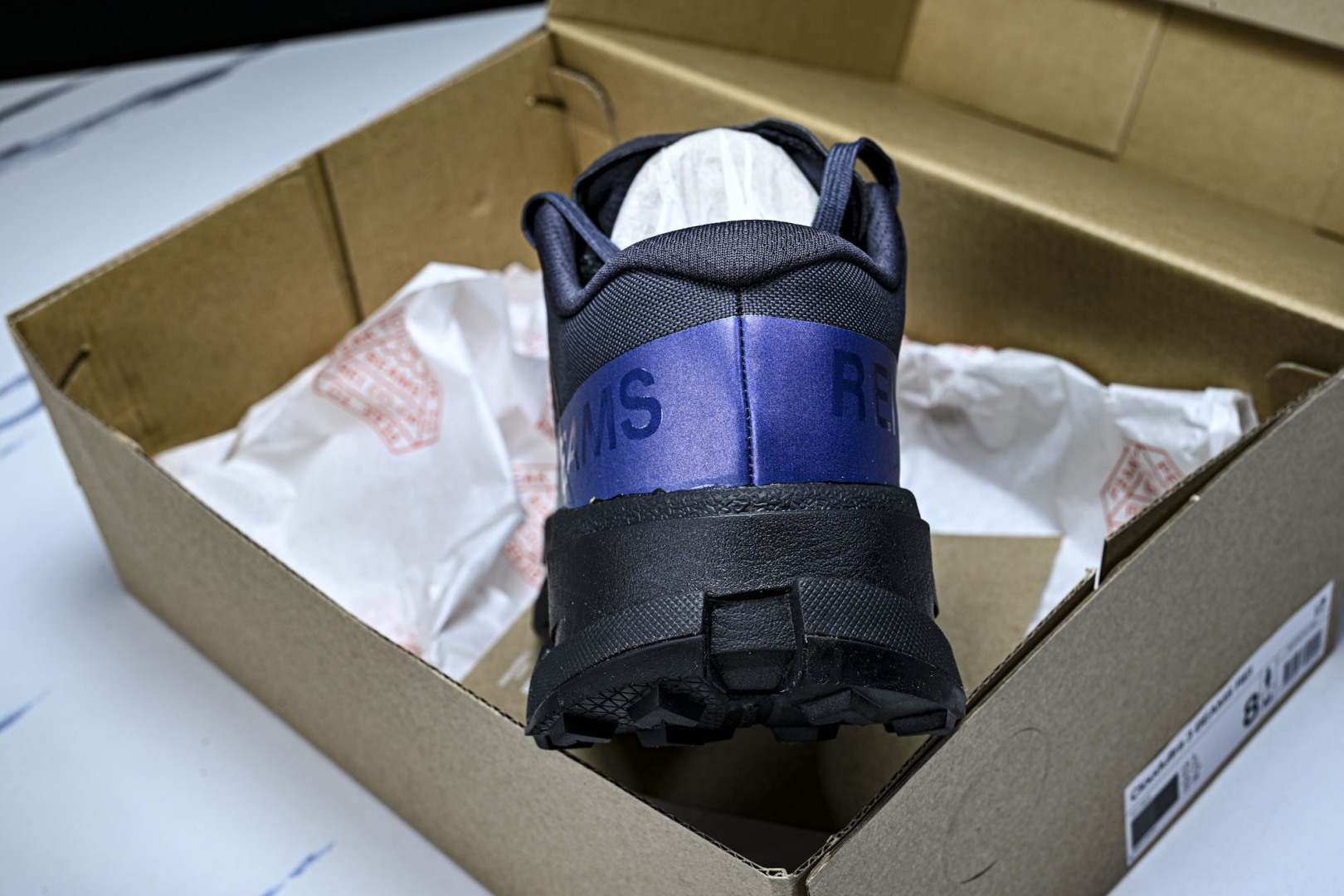 On昂跑 尺码:36-45纯原版出品-纯原ON昂跑 Cloudmonster 2 怪兽二代轻量缓震透气男