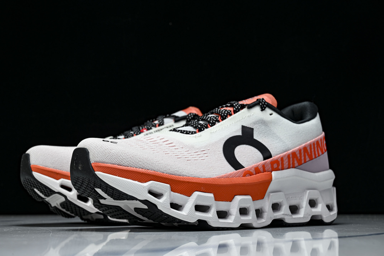 On昂跑 尺码:36-45纯原版出品-纯原ON昂跑 Cloudmonster 2 怪兽二代轻量缓震透气男