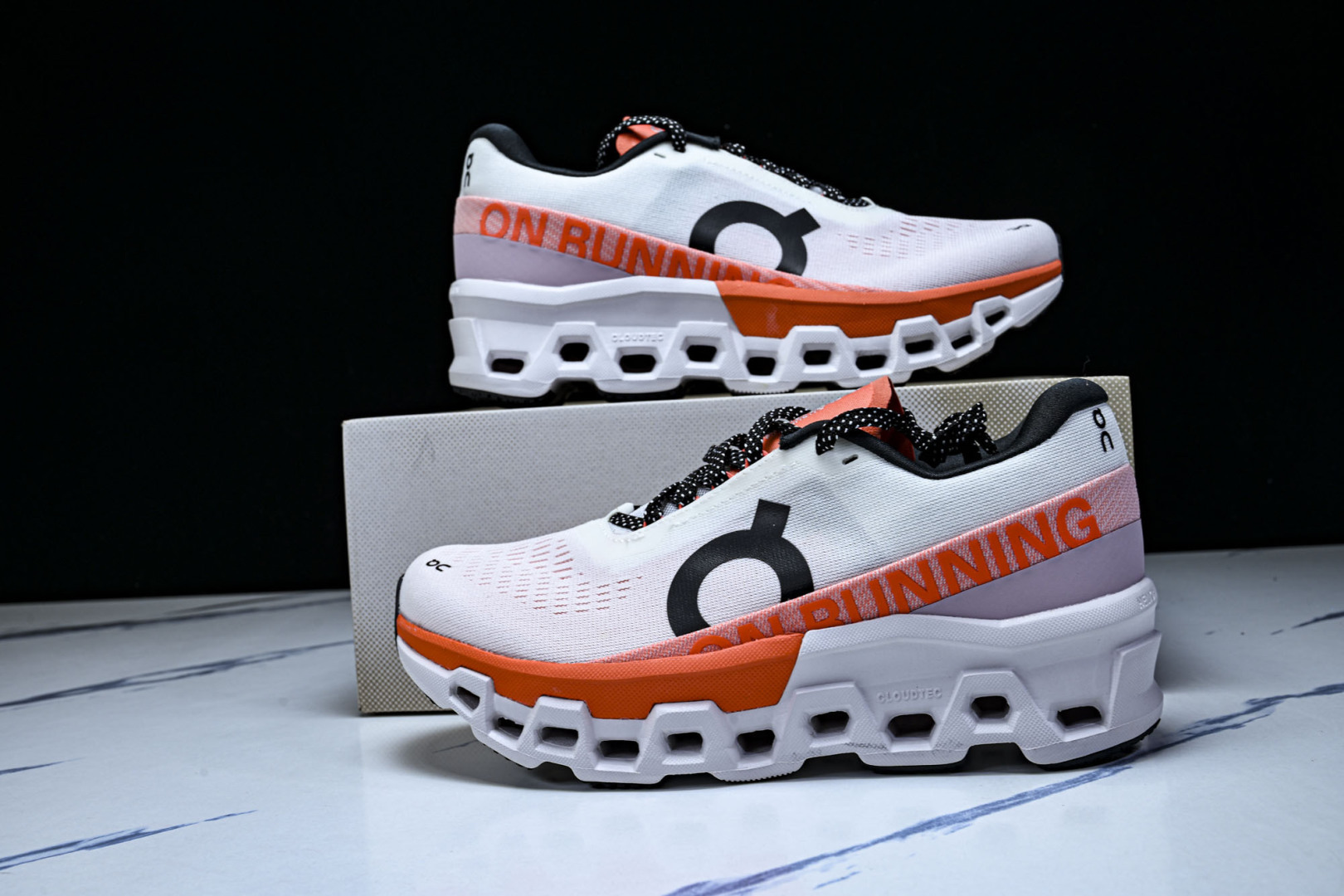 On昂跑 尺码:36-45纯原版出品-纯原ON昂跑 Cloudmonster 2 怪兽二代轻量缓震透气男