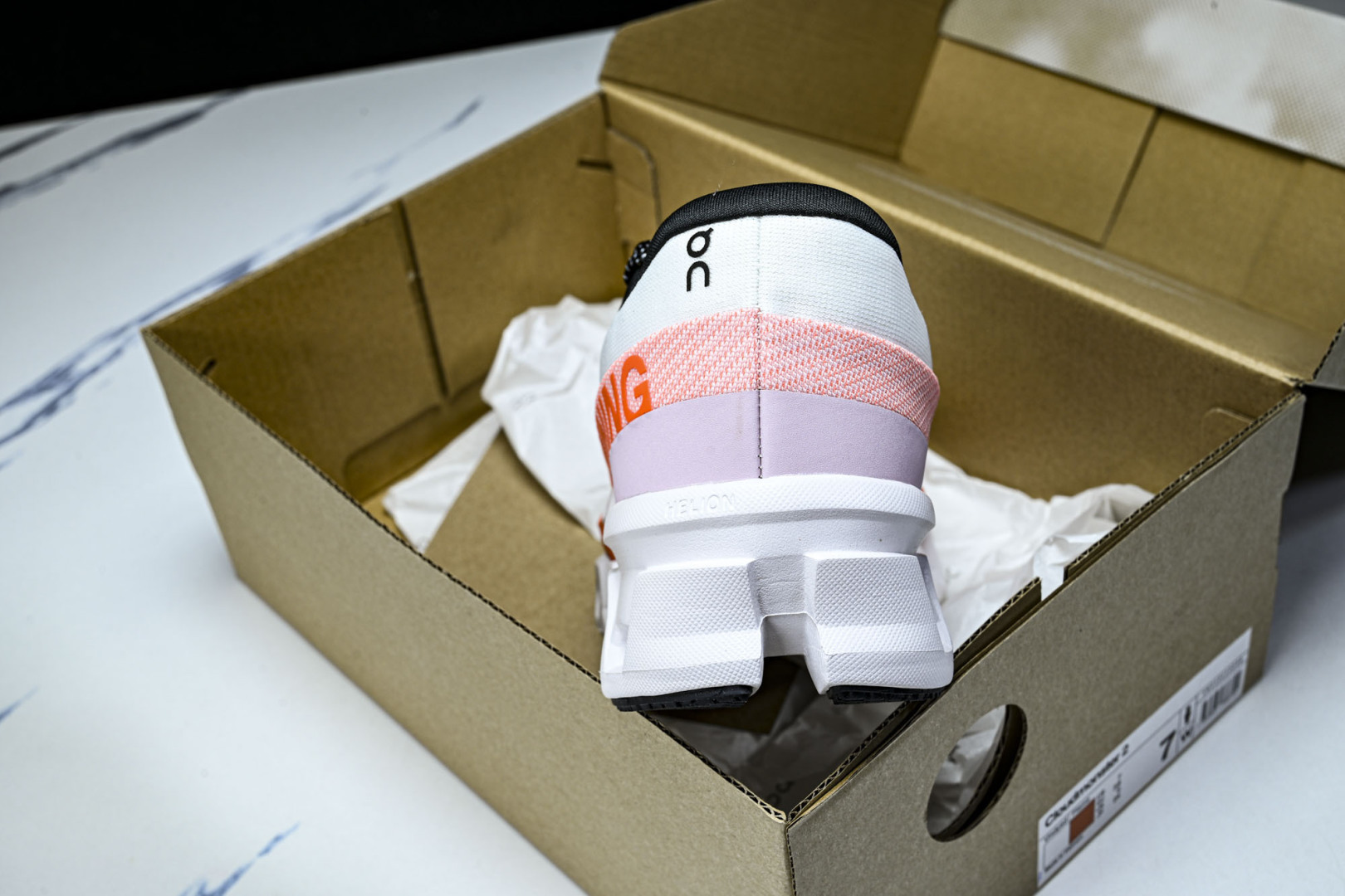 On昂跑 尺码:36-45纯原版出品-纯原ON昂跑 Cloudmonster 2 怪兽二代轻量缓震透气男