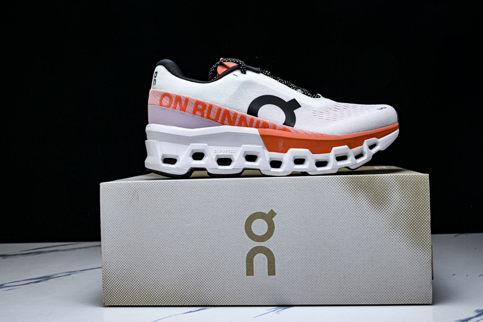 On昂跑 尺码:36-45纯原版出品-纯原ON昂跑 Cloudmonster 2 怪兽二代轻量缓震透气男