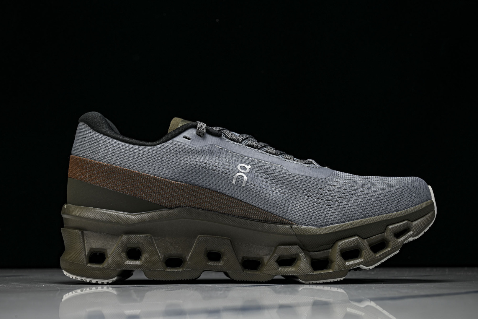 On昂跑 尺码:36-45纯原版出品-纯原ON昂跑 Cloudmonster 2 怪兽二代轻量缓震透气男