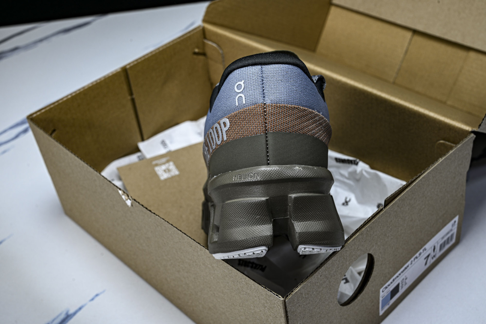 On昂跑 尺码:36-45纯原版出品-纯原ON昂跑 Cloudmonster 2 怪兽二代轻量缓震透气男
