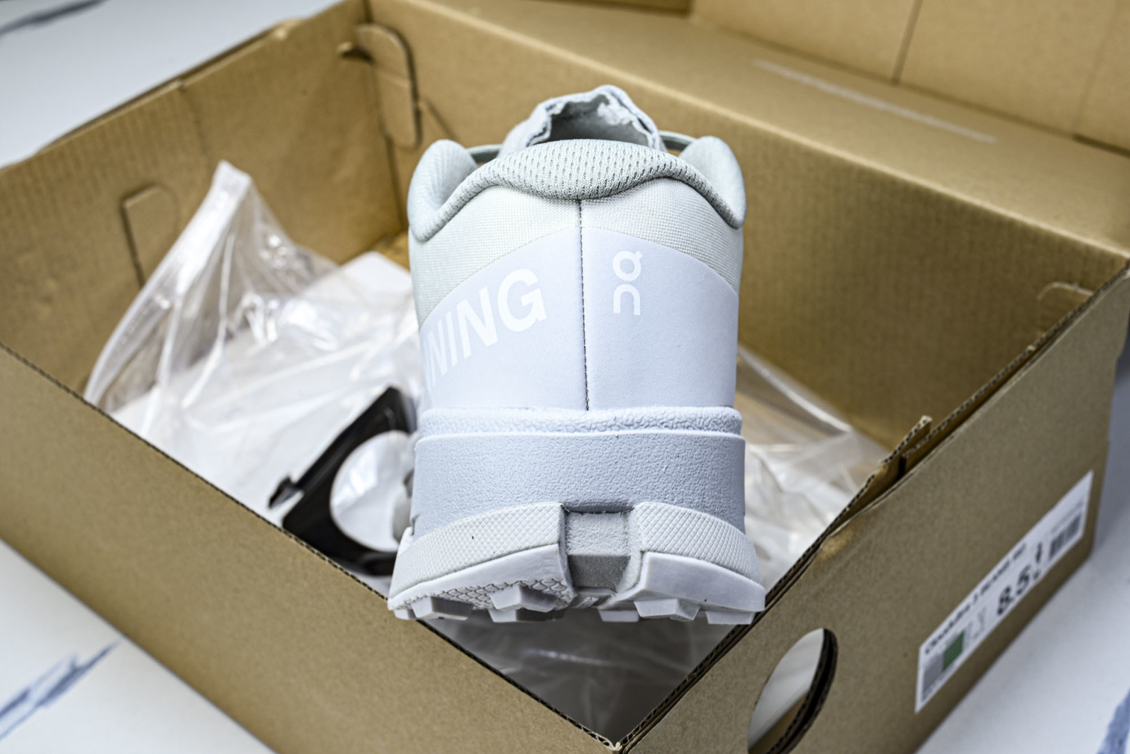 On昂跑 尺码:36-45纯原版出品-纯原On昂跑 Cloudtilt 新款男女款轻量休闲鞋 3MF Y