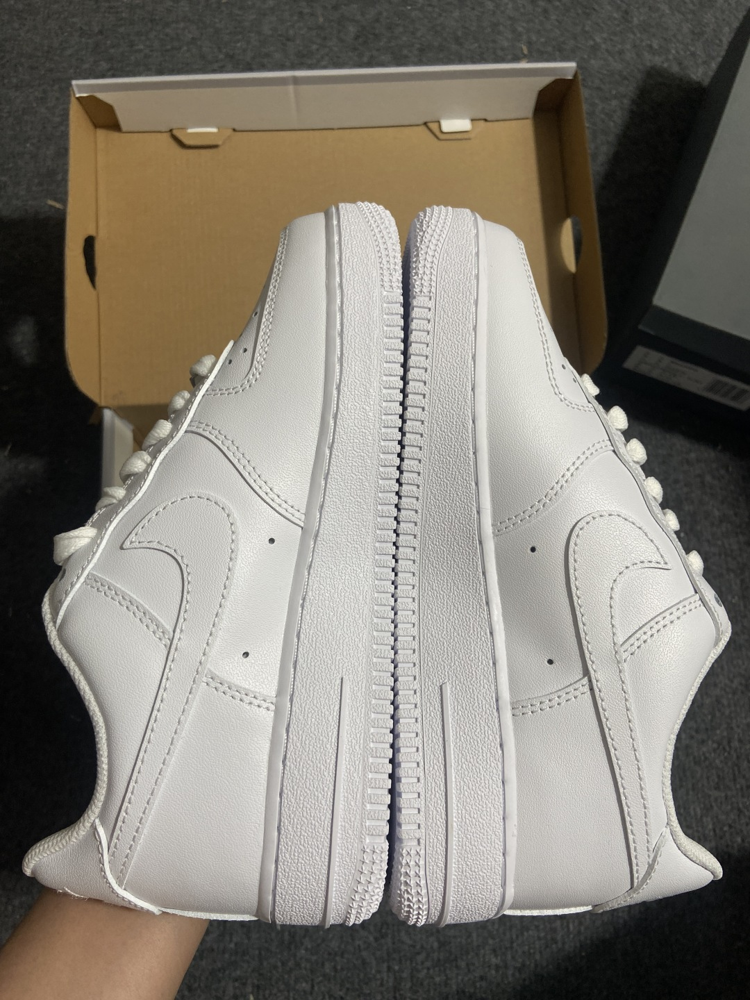 补货【纯原】NK Air Force 1 Low '07 空军一号低帮经典板鞋 全白 YZ00936-3