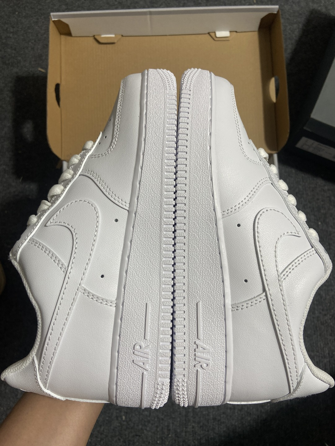 补货【纯原】NK Air Force 1 Low '07 空军一号低帮经典板鞋 全白 YZ00936-3