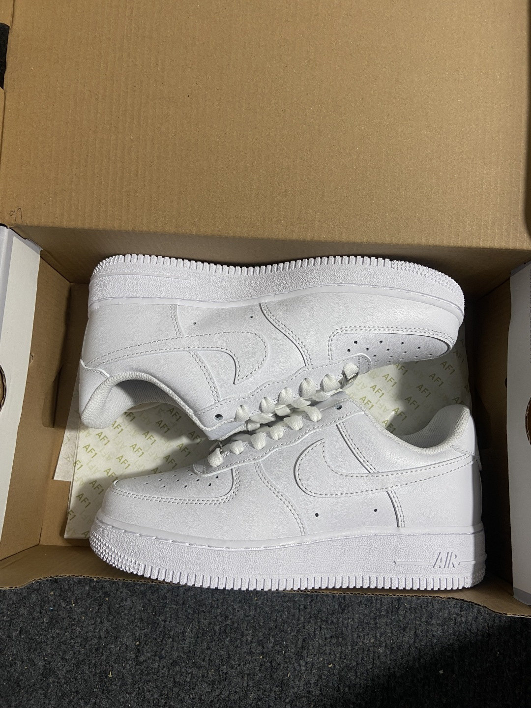 补货【纯原】NK Air Force 1 Low '07 空军一号低帮经典板鞋 全白 YZ00936-3