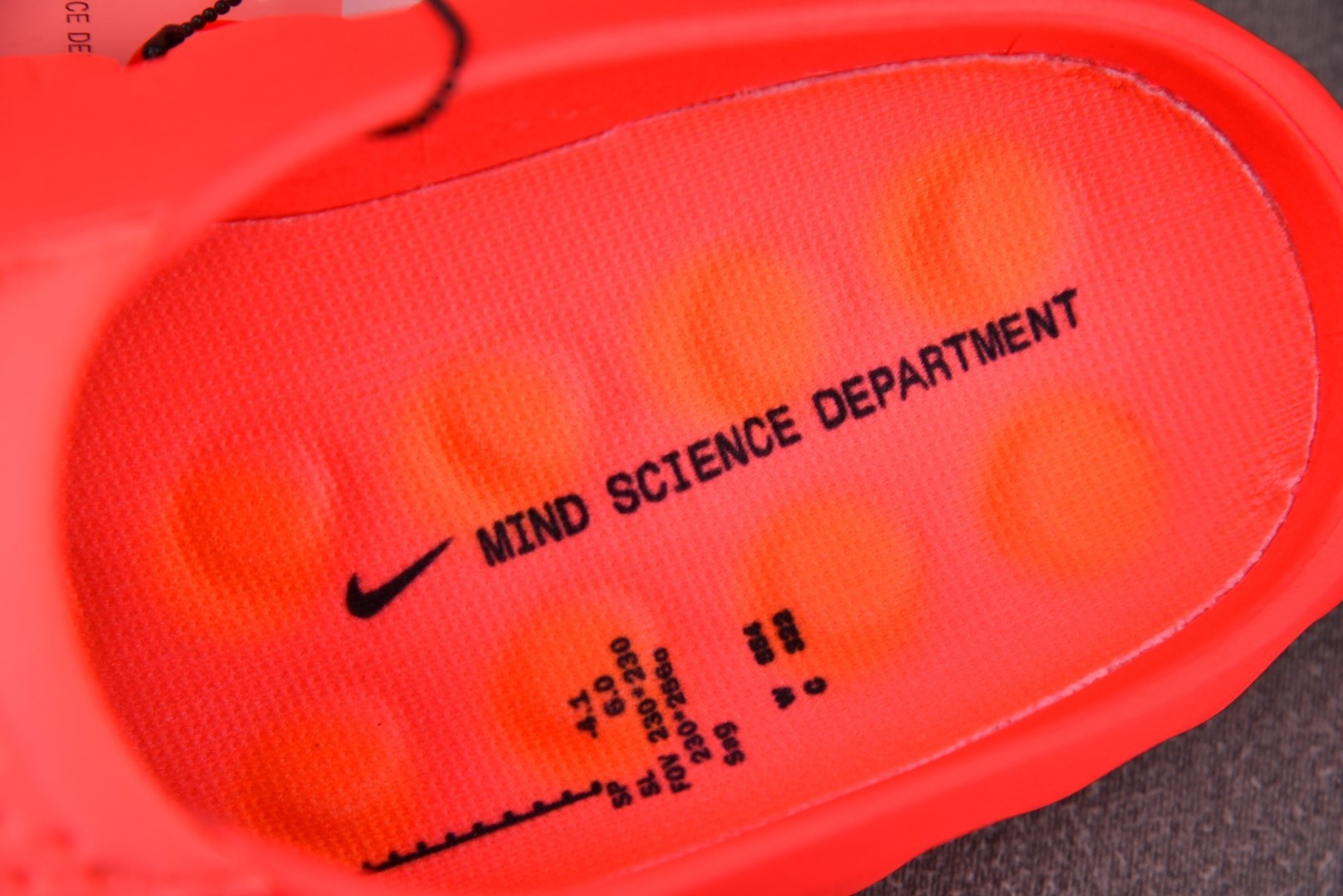 Mind 尺码:36-47.5纯原版出品-NK Mind 001 Slide Solar Red 红色 