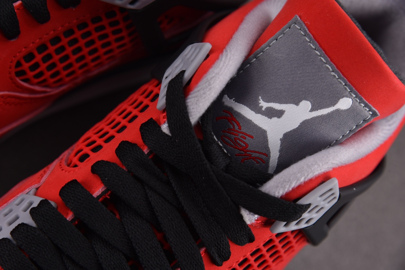 AJ4 EUR:40-48.5纯原-Air Jordan 4“Toro Bravo”公牛红复刻 FQ81