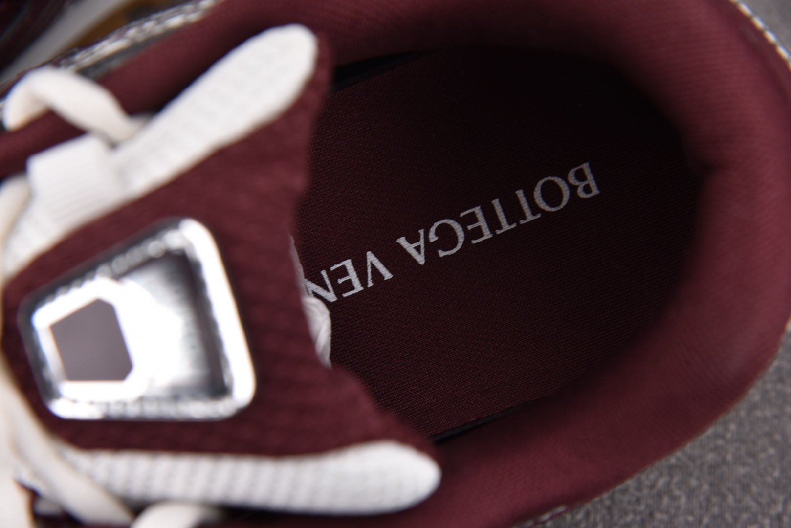 葆蝶家 尺码:35-46纯原版出品-Bottega Veneta 葆蝶家 酒红 YZ004尺码：35 3