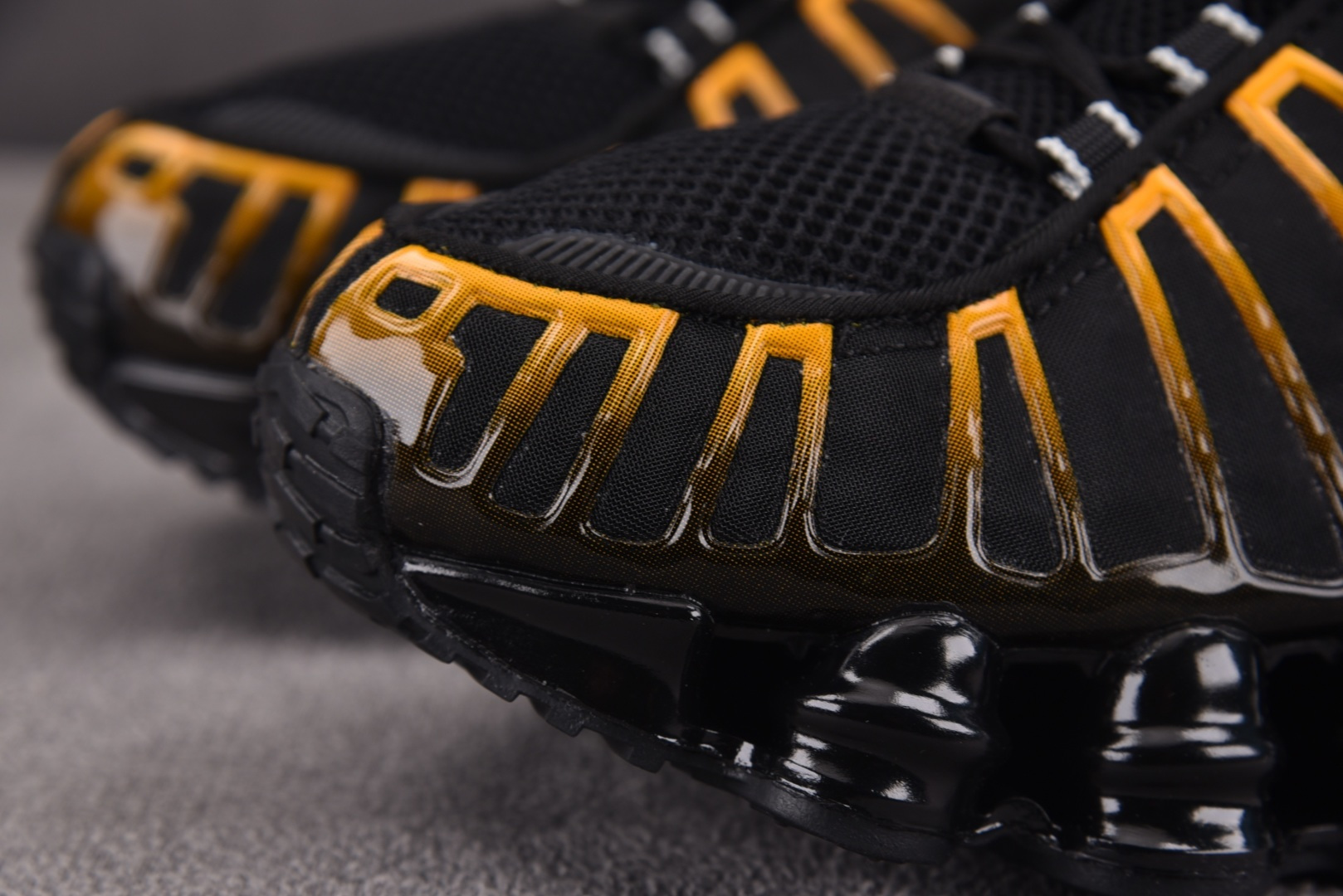 Mam 尺码:39-47.5纯原版出品-NK Shox TL Black University Gold