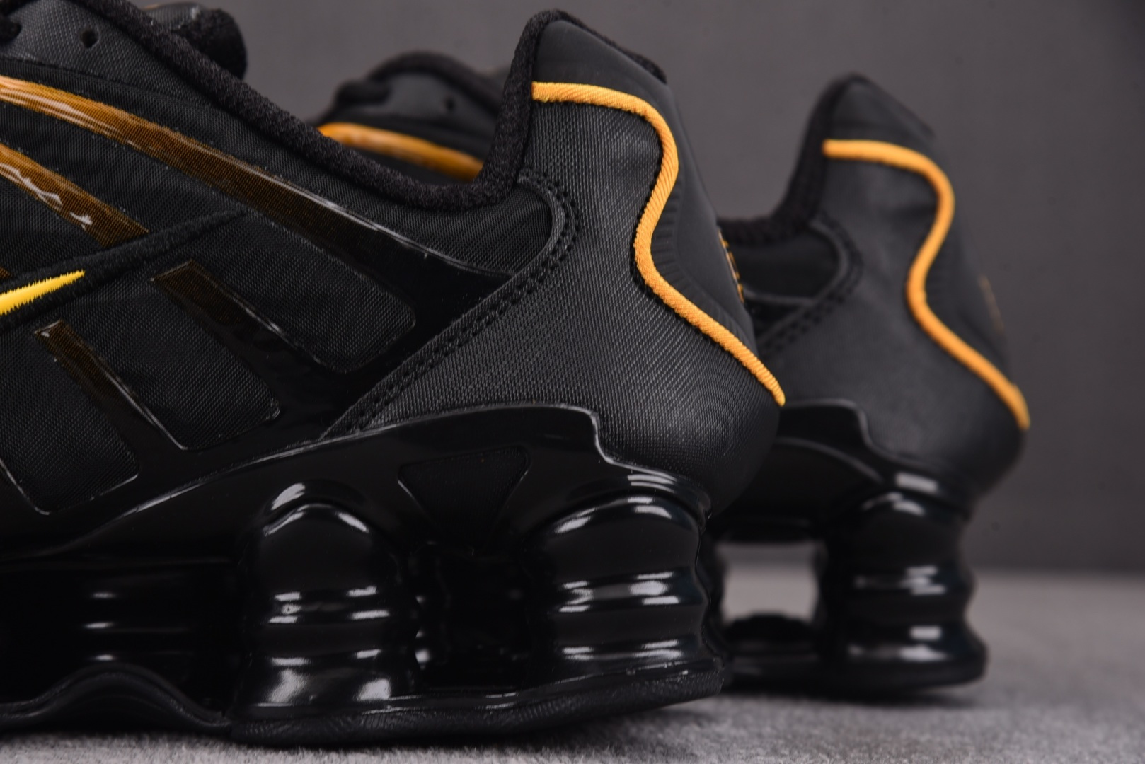 Mam 尺码:39-47.5纯原版出品-NK Shox TL Black University Gold
