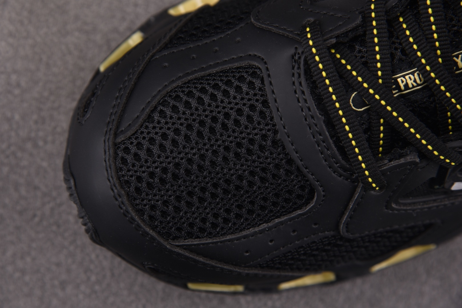 Mizuno Wave Prophecy 14S 黑金J1GC尺寸36-46YZ039