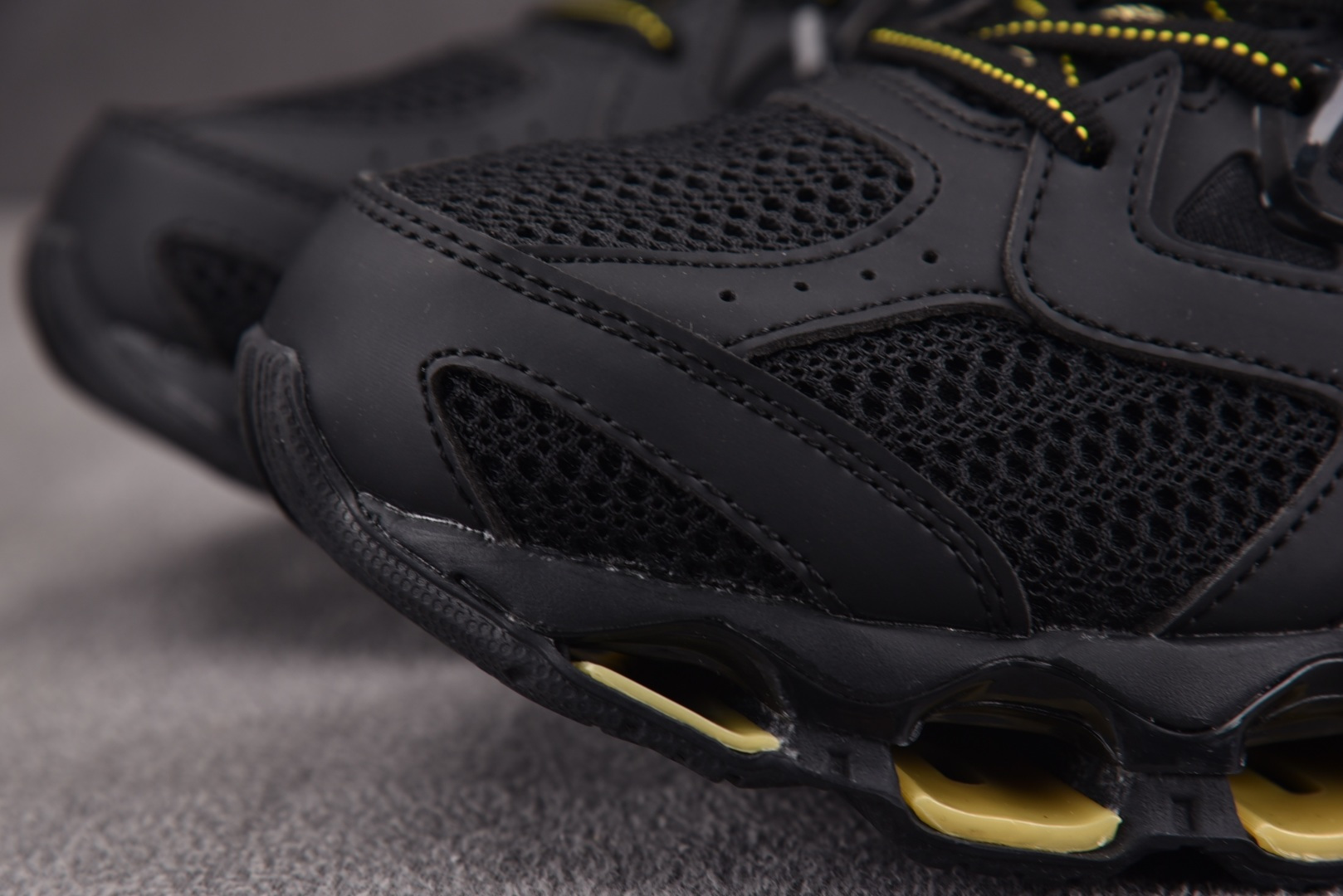 Mizuno Wave Prophecy 14S 黑金J1GC尺寸36-46YZ039