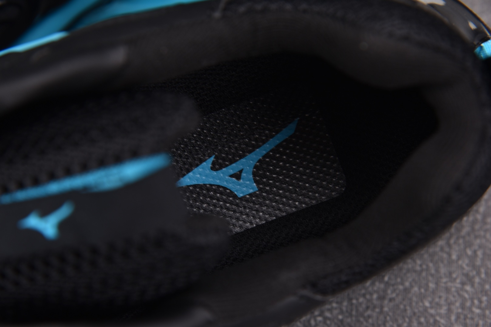 Mizuno Wave Prophecy 14S 黑蓝J1GC尺寸36-46YZ039