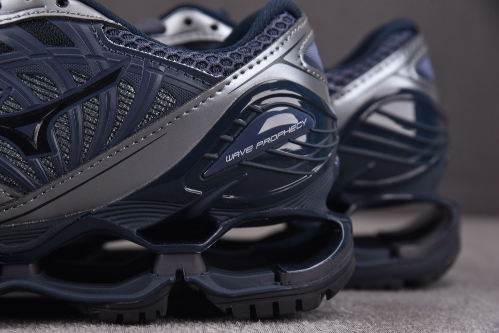 Mizuno Wave Prophecy LS 灰黑D1GA尺寸36-46YZ039