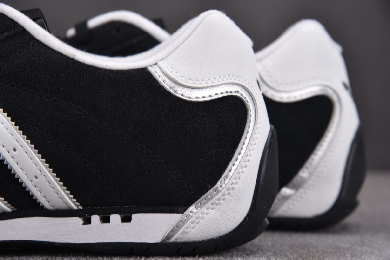 AD Adi Racer Lo Core Black White 黑白 jp-7129 size 36 