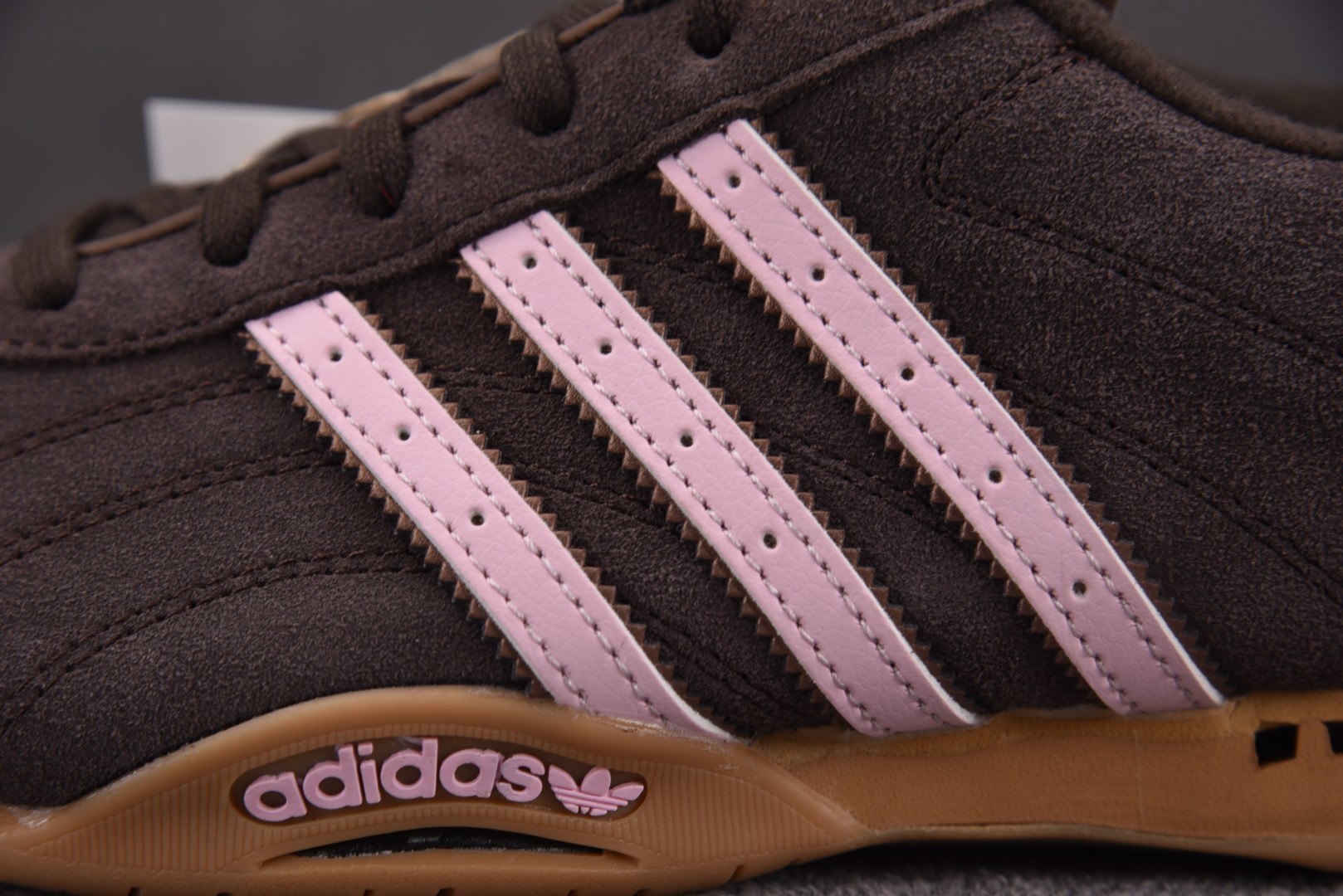 AD Adiracer Lo Dark Brown Clear Pink Gum (Women's) 棕
