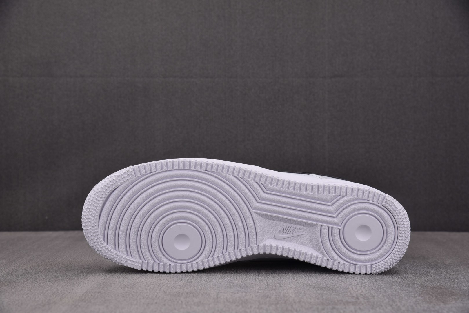 【纯原】NK Air Force 1 '07 LV8 White Black 白黑 HF2898-101
