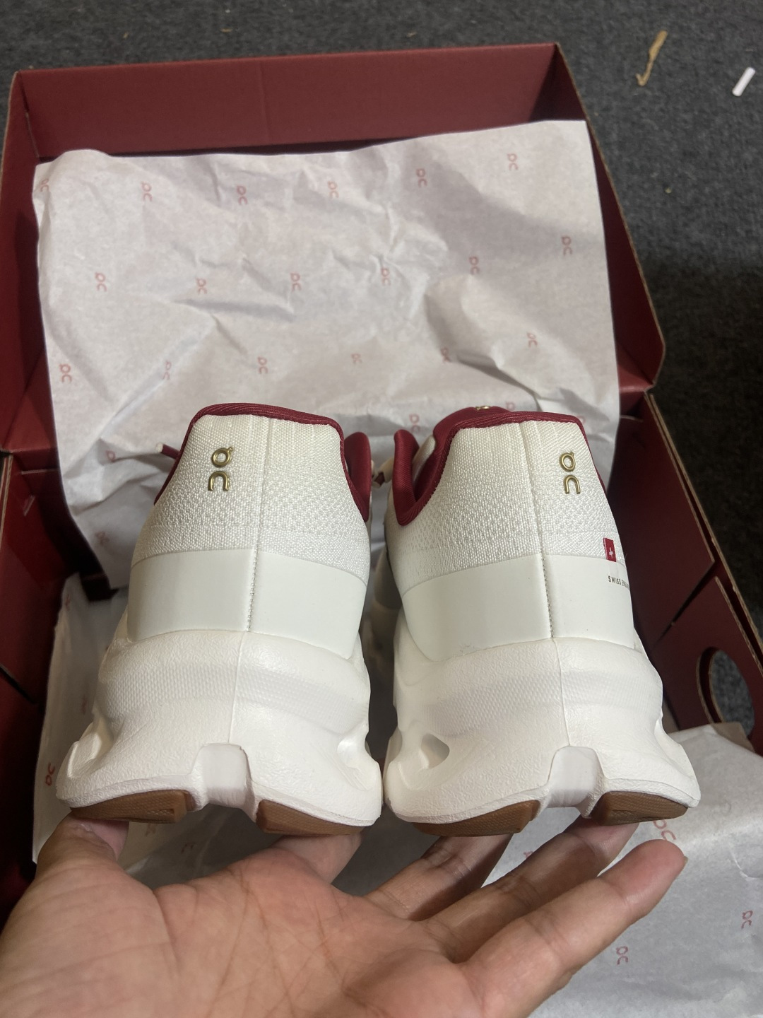 On昂跑系列！市场最全纯原昂跑生产线！大厂出品，品质稳价格优！Cloudtilt 减震跑鞋 尺码：36-