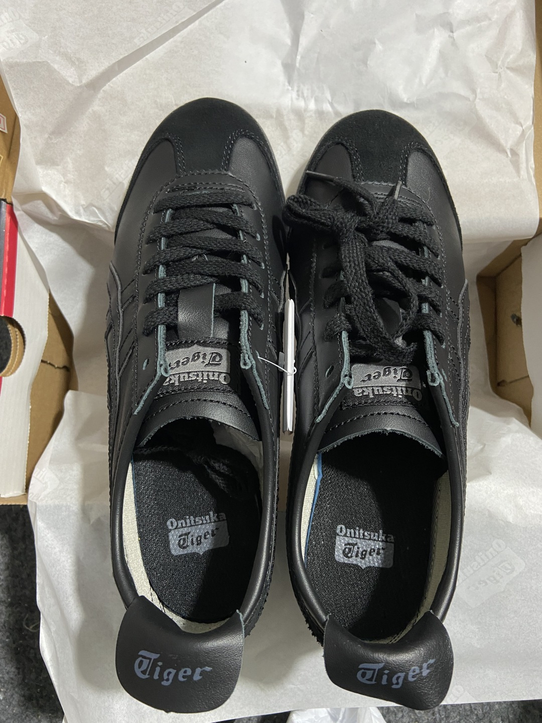 版型 用料 细节 清洁度  公司级别 可对比同价位 Onitsuka Tiger鬼塚虎 MEXICO 6