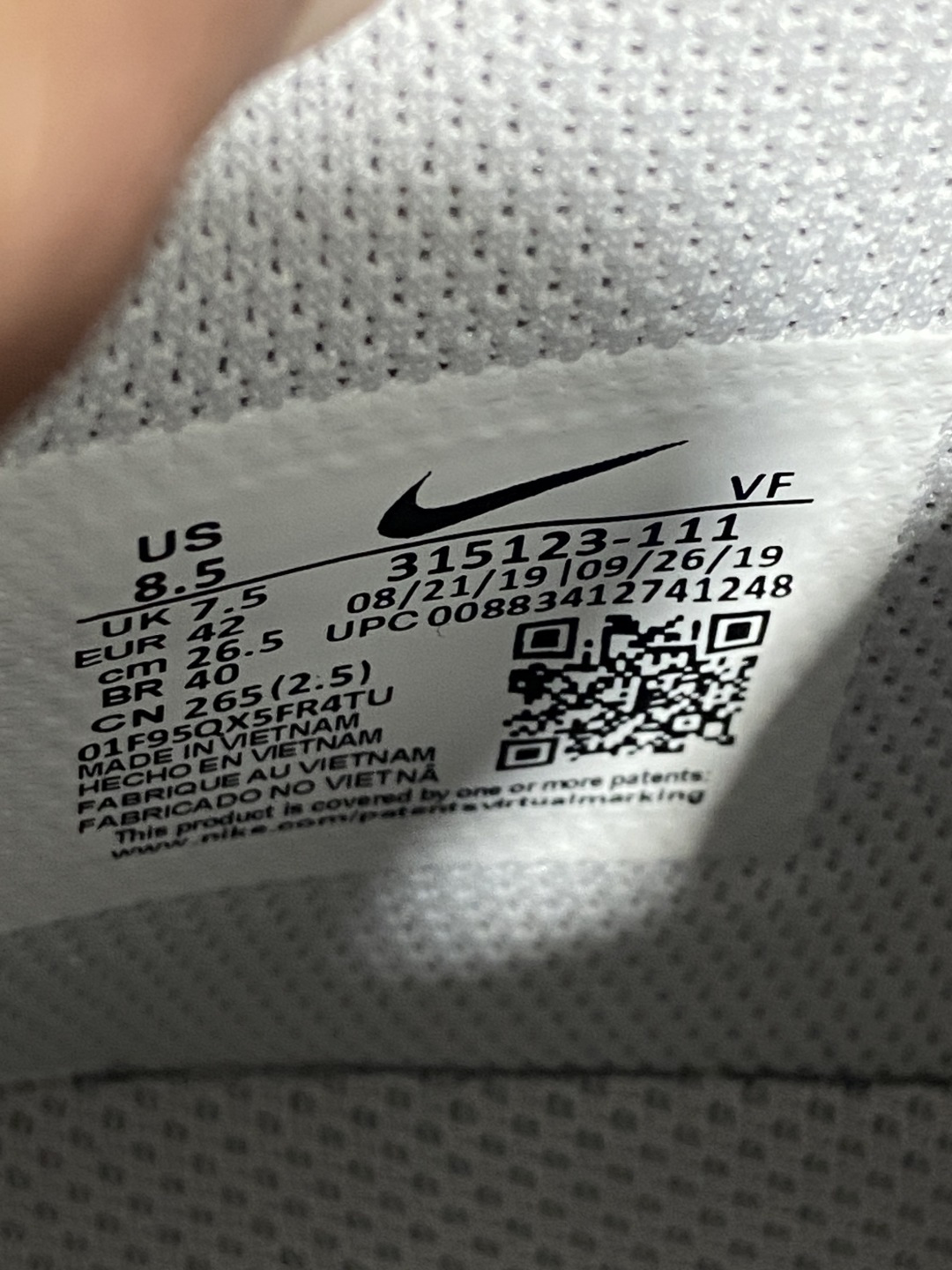 #平台专供 Air Force 1 Mid '07 空军一号中帮经典板鞋 纯白 货号:-111 内置So