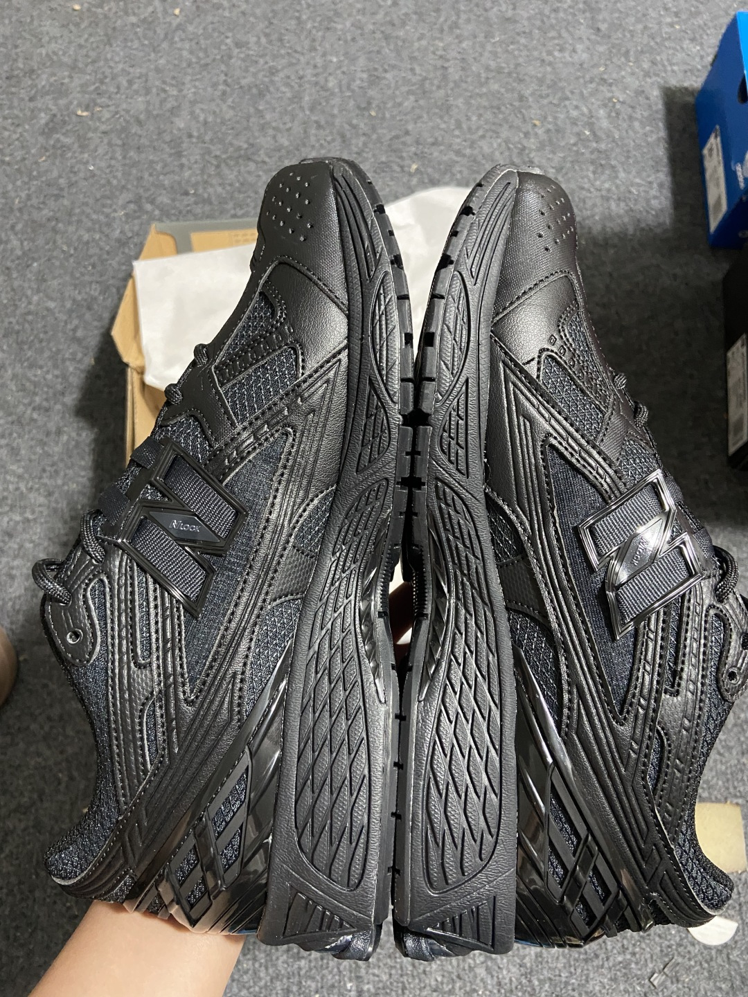 New Balance 1906系列复古老爹风休闲运动慢跑鞋M1906NJ #YZ010#鞋款灵感源自设
