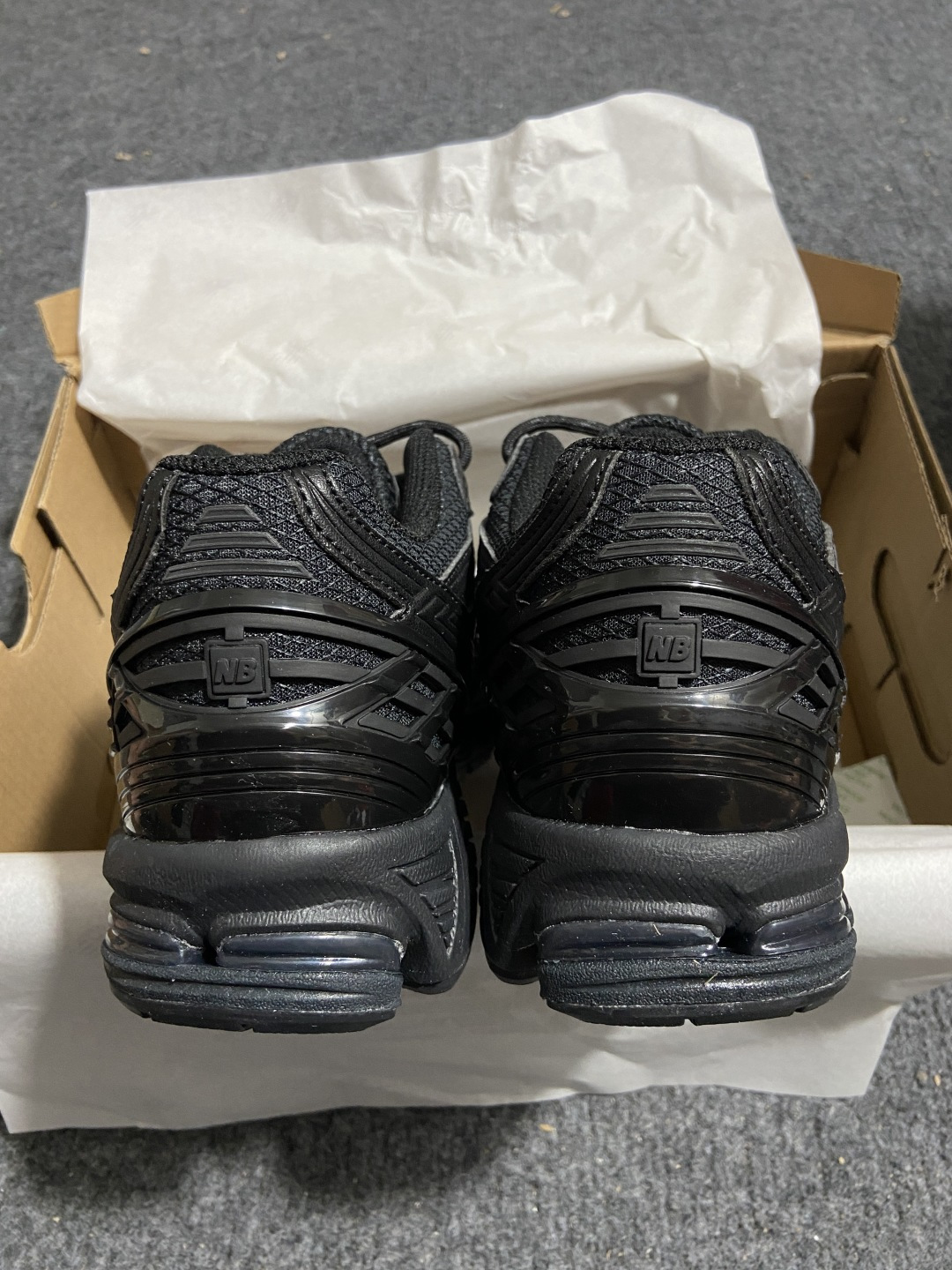 New Balance 1906系列复古老爹风休闲运动慢跑鞋M1906NJ #YZ010#鞋款灵感源自设