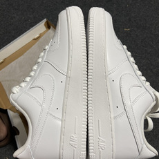 NK Air Force 1 Low '07 空军一号低帮经典板鞋 全白 36-39 DD8959-10 NK Air Force 1 Low '07 空军一号低帮经典板鞋 全白 36-39 DD8959-10