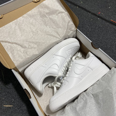 NK Air Force 1 Low '07 空军一号低帮经典板鞋 全白 36-39 DD8959-10 NK Air Force 1 Low '07 空军一号低帮经典板鞋 全白 36-39 DD8959-10