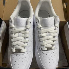 NK Air Force 1 Low '07 空军一号低帮经典板鞋 全白 36-39 DD8959-10 NK Air Force 1 Low '07 空军一号低帮经典板鞋 全白 36-39 DD8959-10