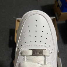 NK Air Force 1 Low '07 空军一号低帮经典板鞋 全白 36-39 DD8959-10 NK Air Force 1 Low '07 空军一号低帮经典板鞋 全白 36-39 DD8959-10