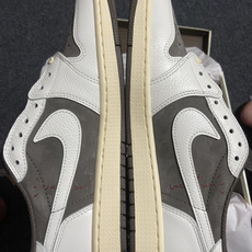 纯原 Travis Scott x Air Jordan 1 Reverse Mocha 联名倒钩摩卡棕 纯原 Travis Scott x Air Jordan 1 Reverse Mocha 联名倒钩摩卡棕