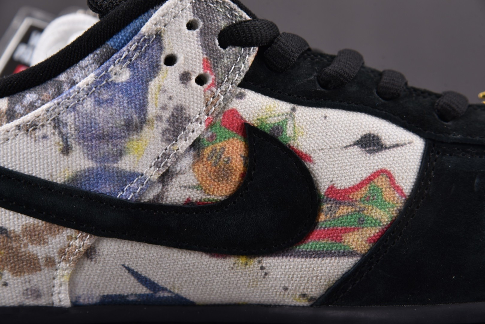 ¥:420 Supreme x NK SB Dunk Low“Rammellzee”Sup联名 黑彩 FD8778-00