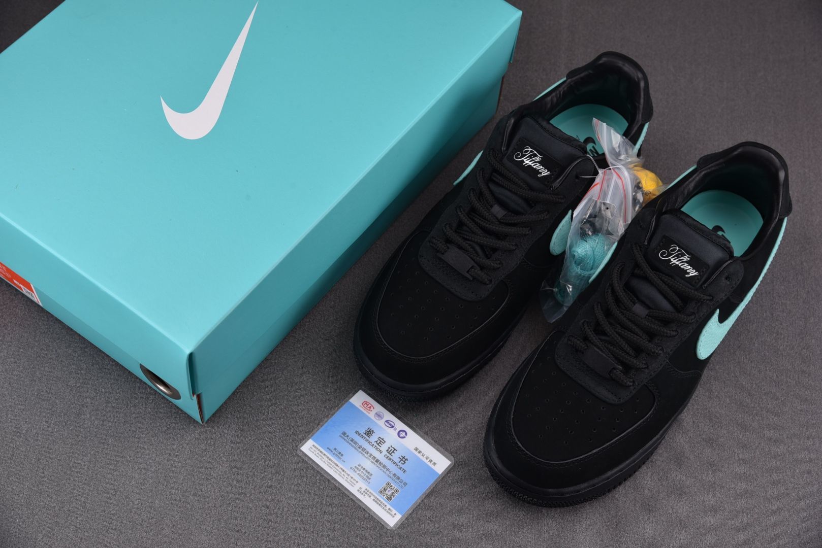补货 -TIFFANY CO._蒂芙尼 x NK Air Force 1 Low“1837”蒂芙尼联名 黑蒂芙尼绿 DZ 补货 -TIFFANY CO._蒂芙尼 x NK Air Force 1 Low“1837”蒂芙尼联名 黑蒂芙尼绿 DZ