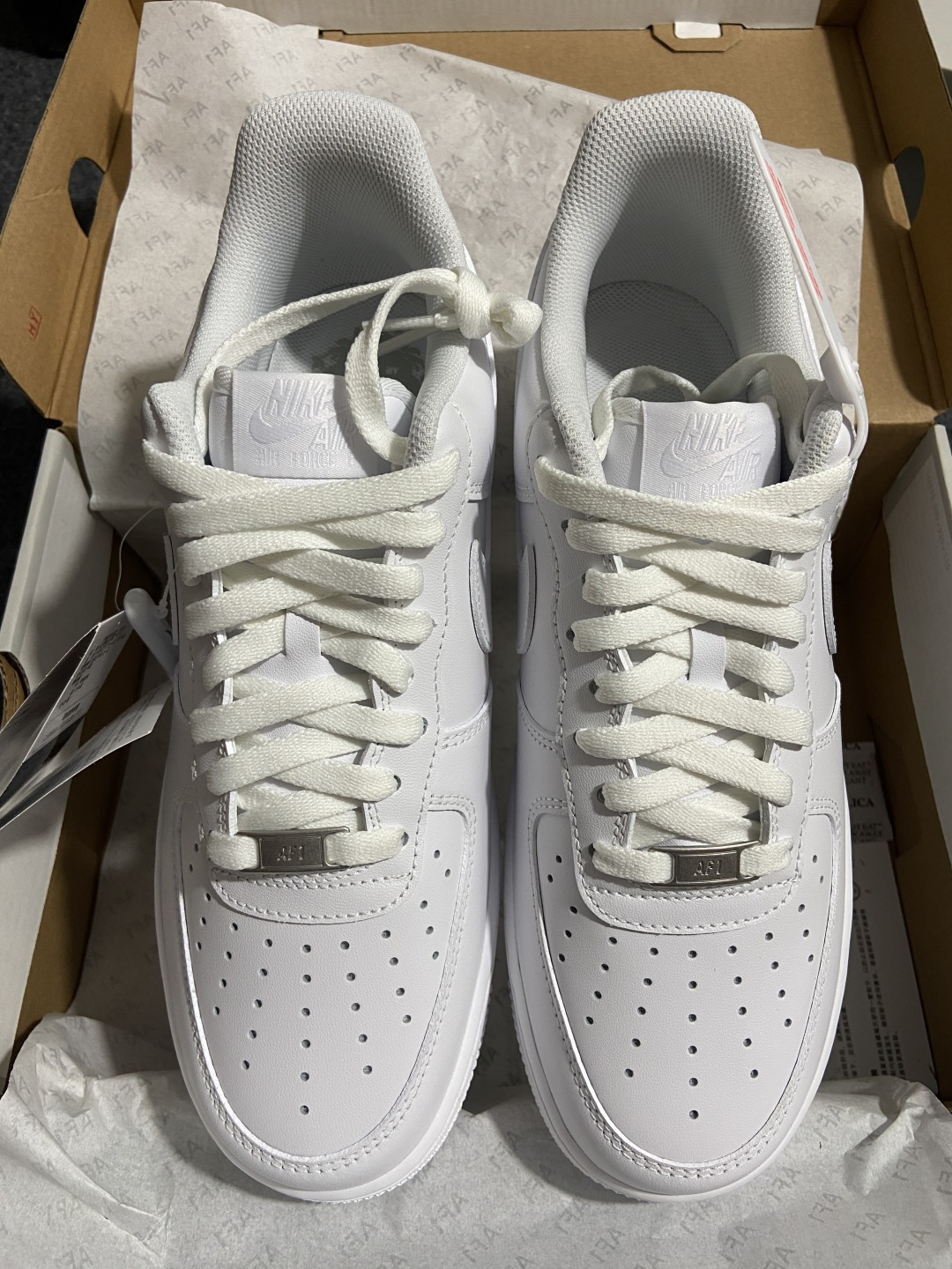 YH全白空军男,女码样品 【纯原】NK Air Force 1 Low '07 空军一号低帮经典板鞋 全白  36-39