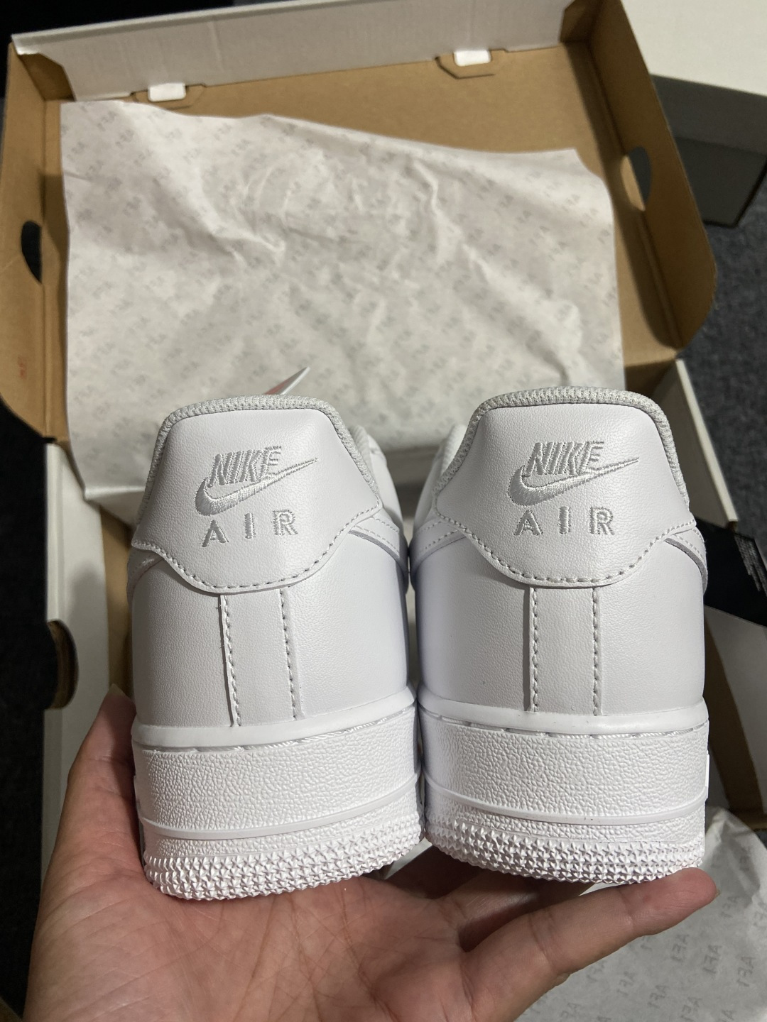 YH全白空军男,女码样品 【纯原】NK Air Force 1 Low '07 空军一号低帮经典板鞋 全白  36-39