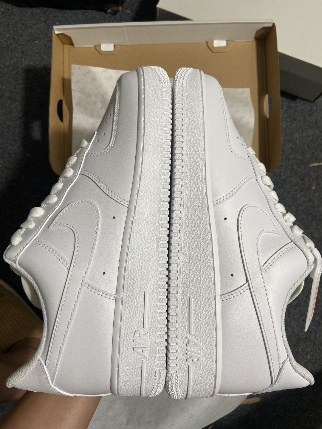 YH全白空军男,女码样品 【纯原】NK Air Force 1 Low '07 空军一号低帮经典板鞋 全白  36-39
