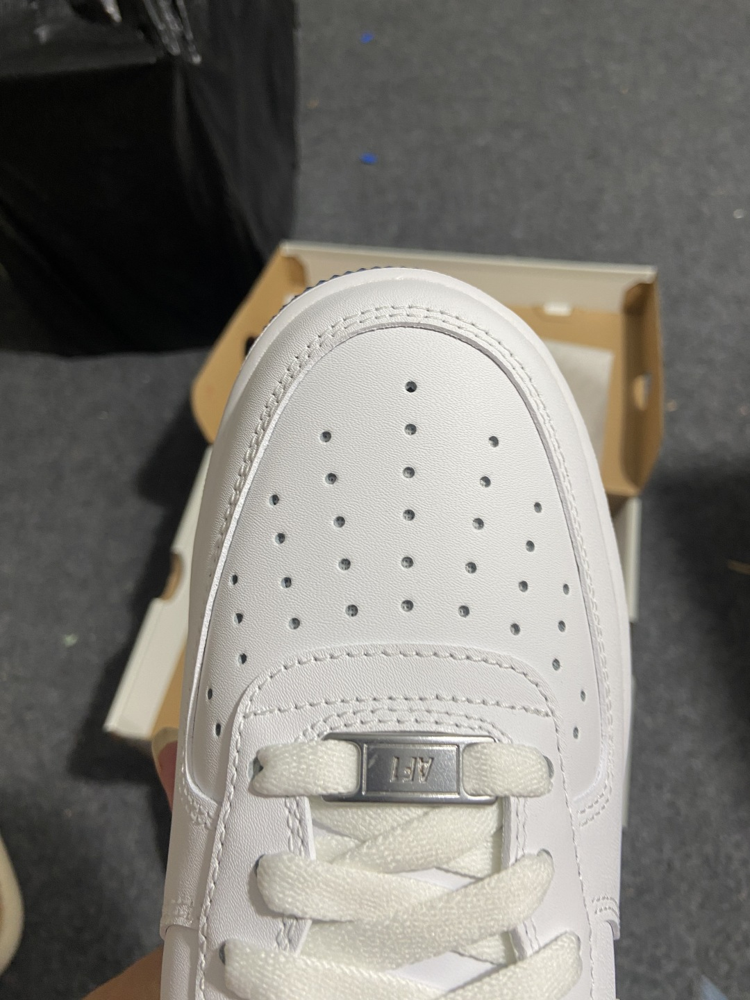 独家实拍✨ HY版本 纯原级别 Nike Air Force 1 Low 原厂冲刀皮料切割干净 无任何毛边 清洁度细节完
