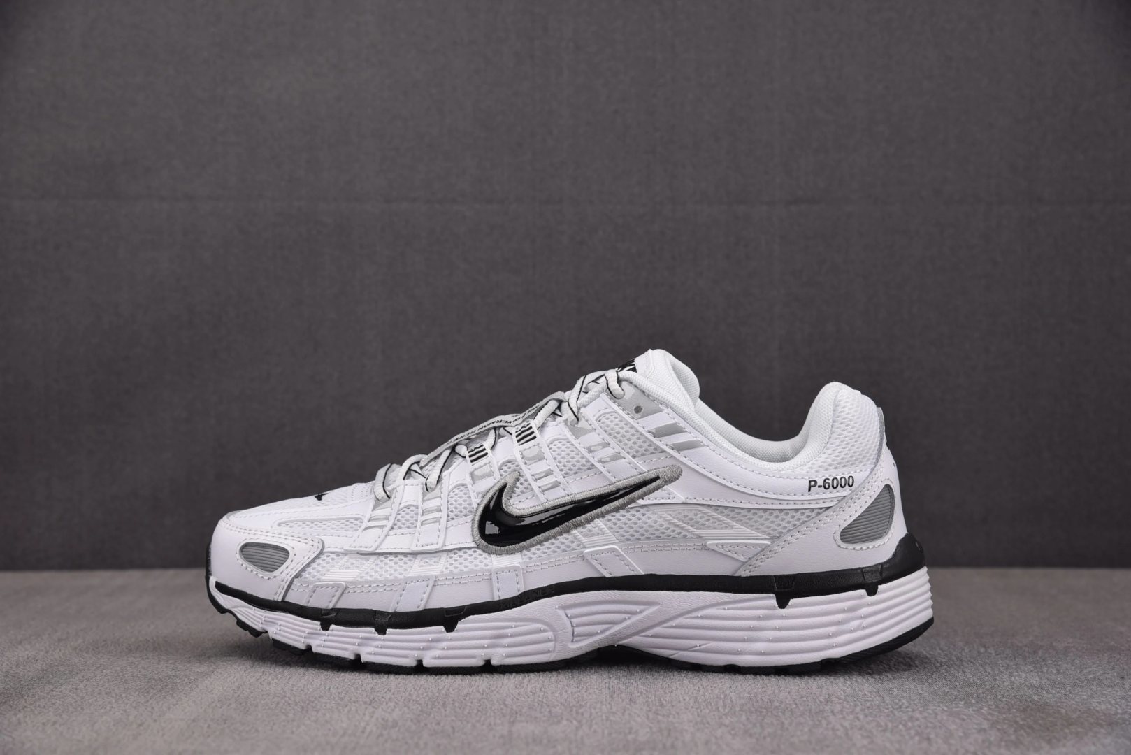 NK P-6000 White Metallic Silver Black 白色 CD6404-107 36-47.5 