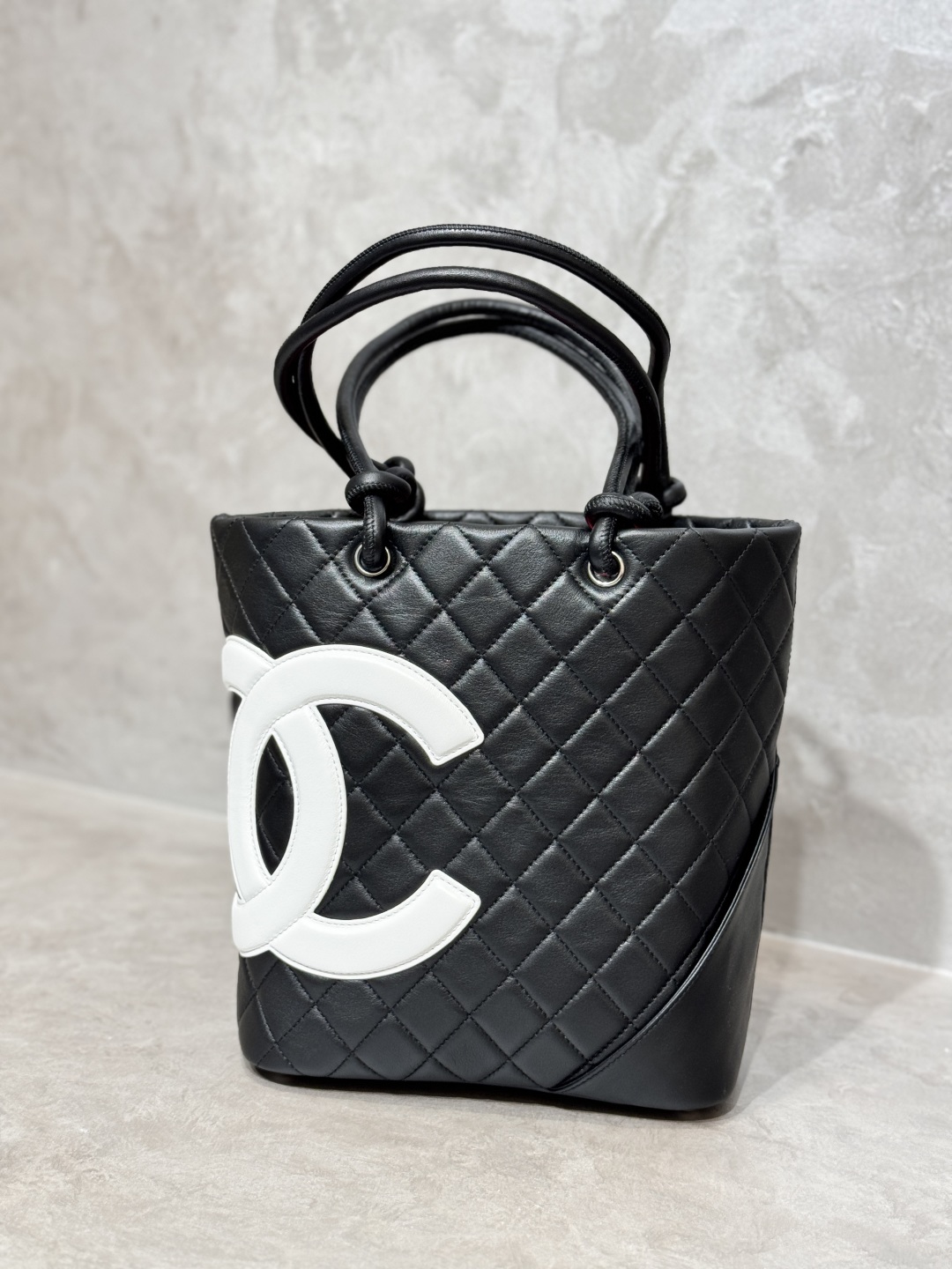 Vintage Inspired Leather Bucket Bag, Classic and Spacious 5 cmp i1748591897797 179 0 3