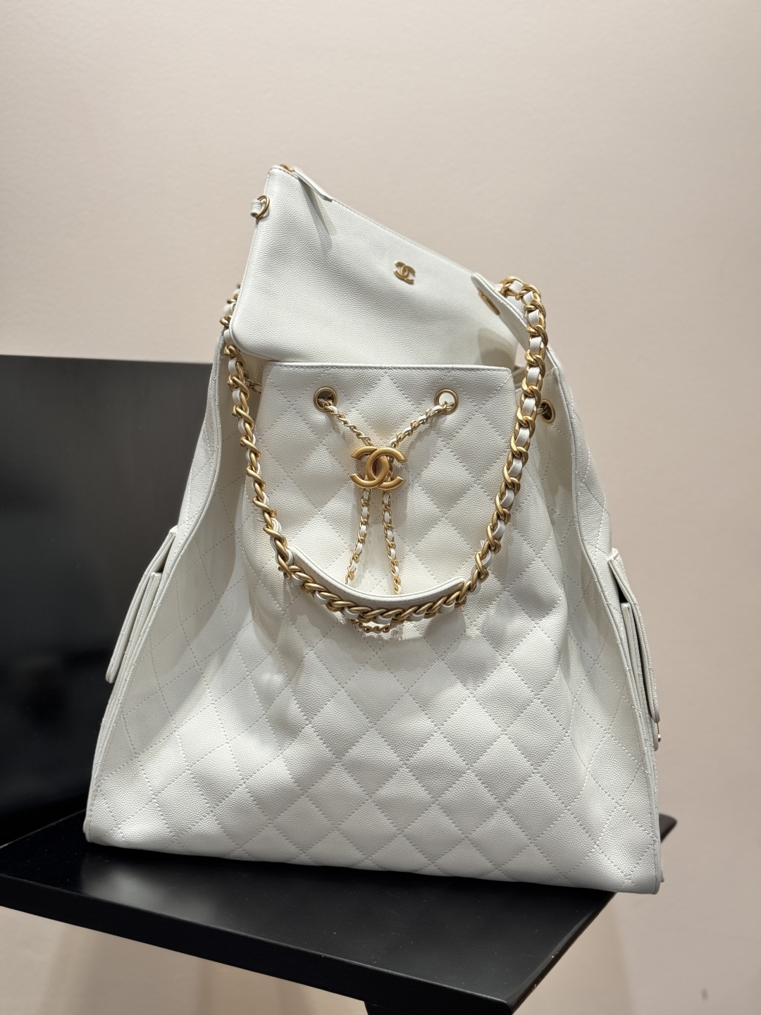 Chanel 25 Bag White Quilted Leather Large Tote with Chain Accents 4 cmp i1749199862220 236 0 2