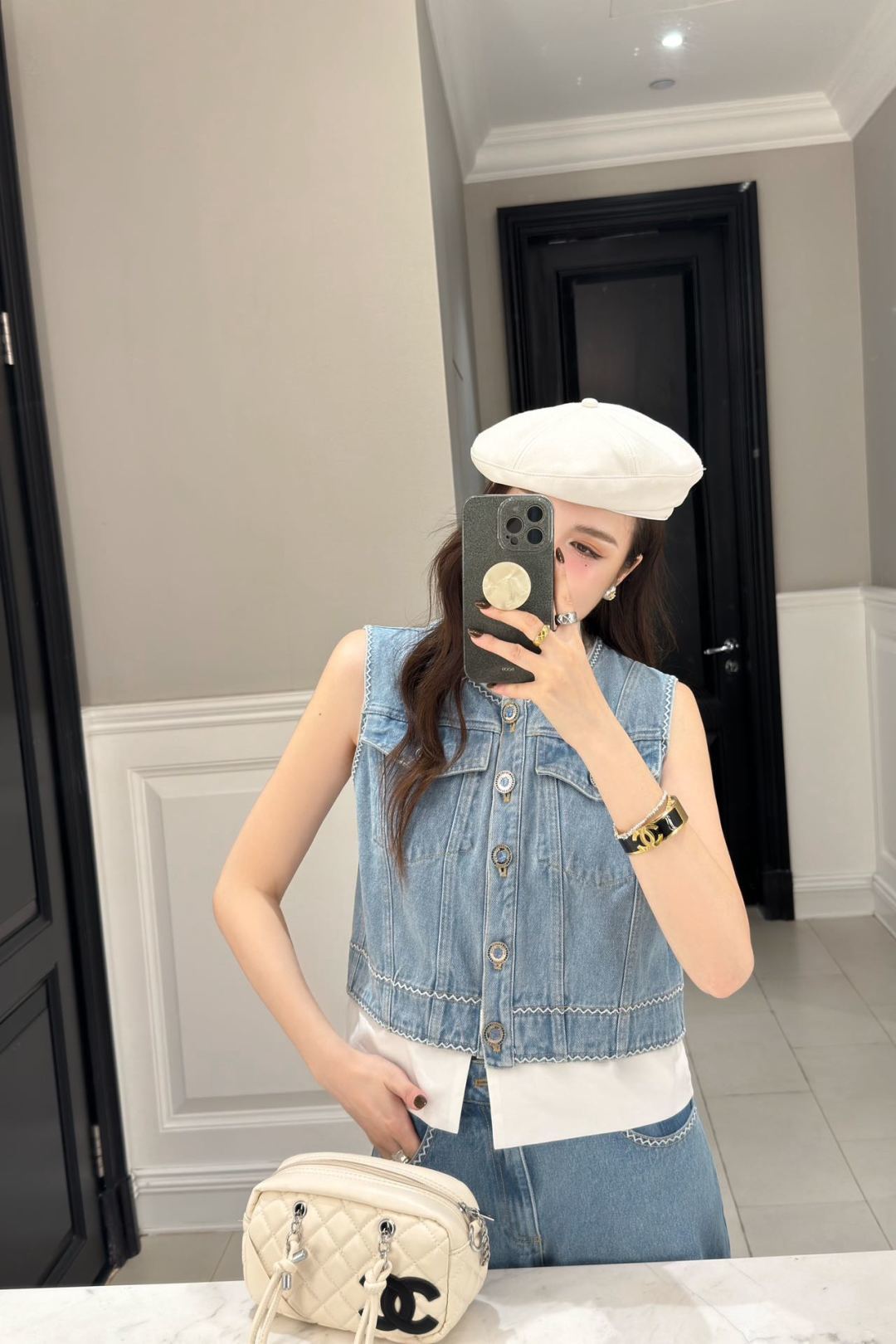 NO:307068,Jackets and skirts models, skirts, jackets & coats,alexander wang19860909外套半裙模特图,,skirts,jackets & coats,alexander wang,Women's clothing