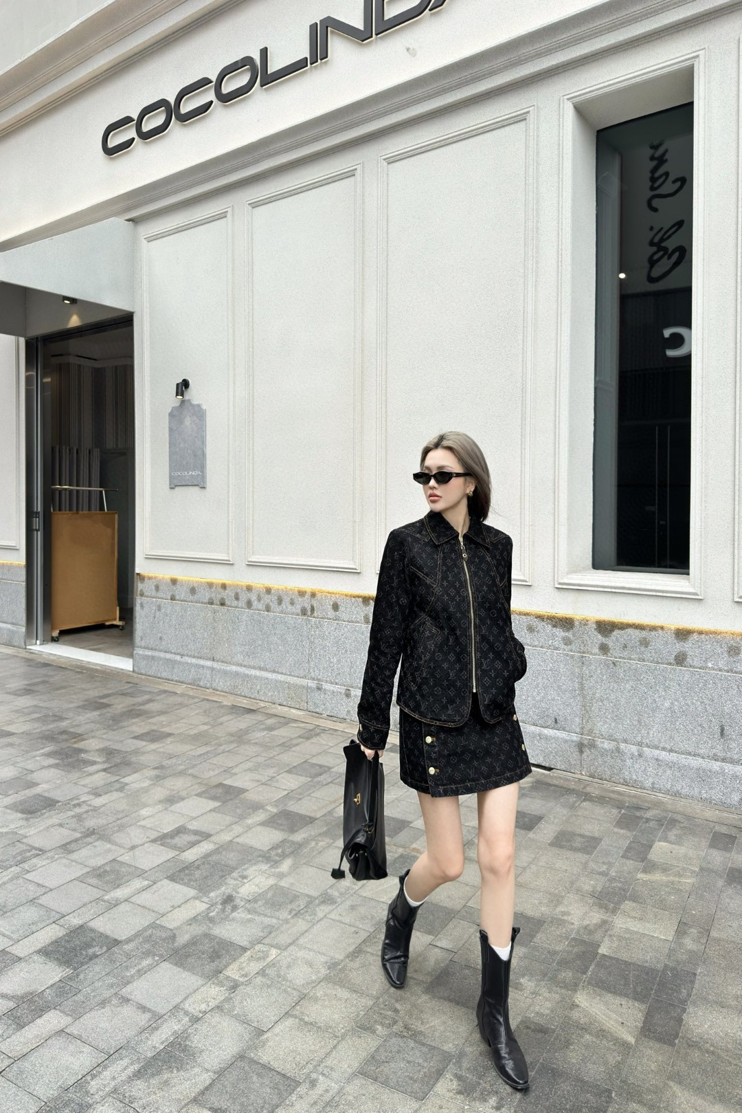 NO:310228,Jackets and skirts models, skirts, jackets & coats,alexander wang19860909外套半裙模特图,,skirts,jackets & coats,alexander wang,Women's clothing