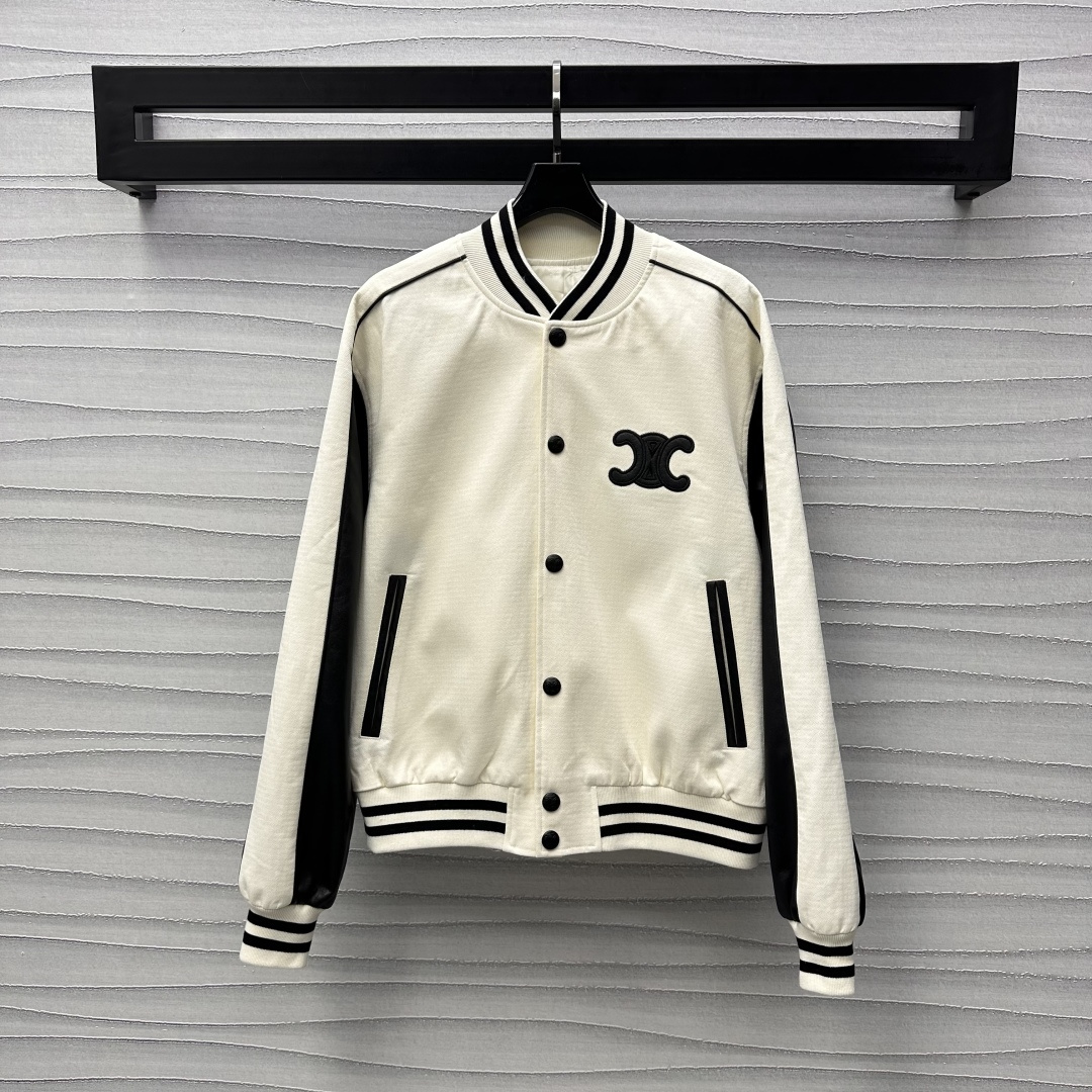 NO:310244,Celin*2025 new product is available on the shelves of hand-sleeved leather baseball jacket custom YB imported twill cotton material, shiny and high-quality texture, hand-sleeved spliced ​​leather design, unique and fashionable, surface accessories development, stand-up collar baseball uniform style cut, rag-shoulder style black and white color combination, add layered styling Arc decor on the chest echoes the full letter logo behind the back, highlighting the brand tone The hem cuffs and necklines all have striped threads to close, elastic, casual and warm, Evergreen versatile styles that are essential for the closet to meet daily wear needs, high version, celine, jackets & coats, alexander wang19860909Celin*2025新品上架手袖拼皮棒球外套定制YB进口斜纹全棉材质 质感光泽高级 手袖拼接皮革设计 独特时髦 面辅料开发 立领棒球服版型剪裁 插肩款式黑白拼色 增添造型层次感 胸前凯旋门装饰与背后完整字母徽标呼应 彰显品牌调性 衣摆袖口领口均有条纹螺纹收边 弹性十足 休闲保暖 衣橱必备的常青百搭款 满足日常穿搭需求  高版本,,celine,jackets & coats,alexander wang,Women's clothing
