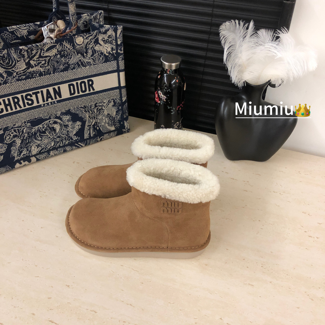 NO:647473,miumiu lamb wool short boots chestnut color details, snow boots, miumiu, boots19860909miumiu羊羔毛短靴 栗子色细节,雪地靴,miumiu,boots,Women's Shoes